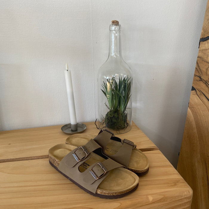 Cruz slip-on sandal – Brun