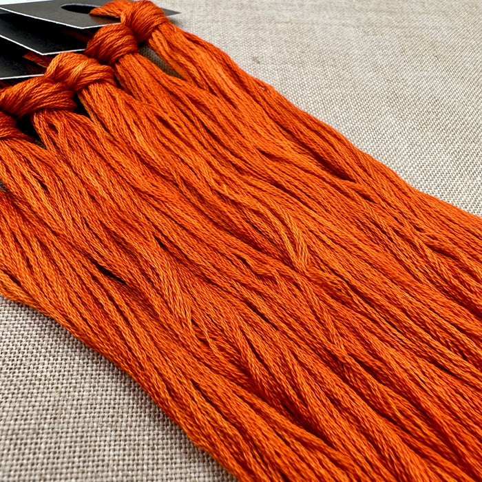 Roxy Floss Collection 8yd Wascally Wabbit