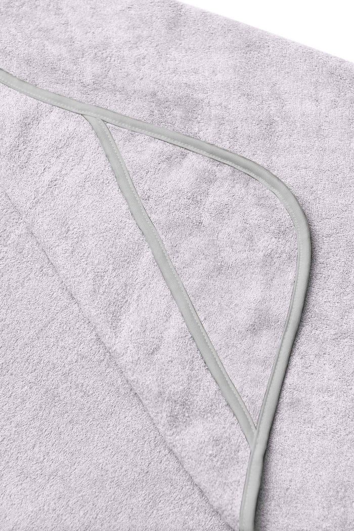 Pocket inserts on Kyte Baby Toddler Hooded Bath Towel in Storm