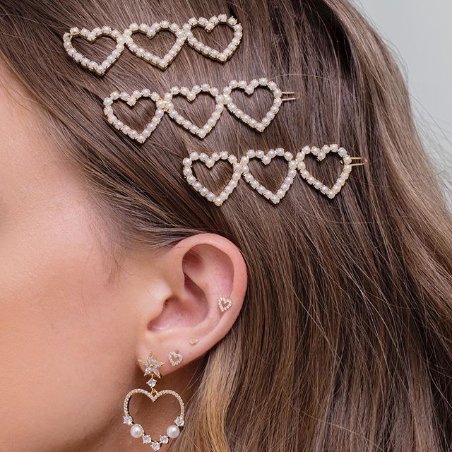 14k Solid Gold Cutout Heart Stud Earrings