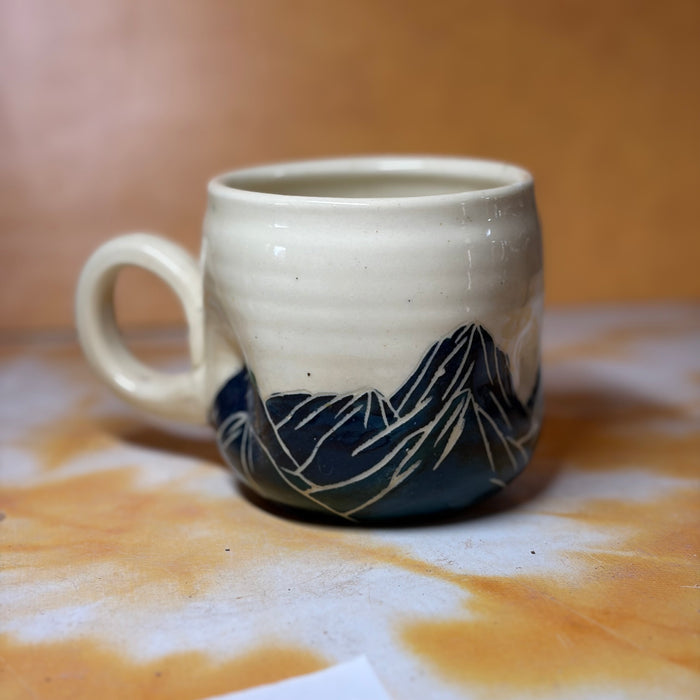 16oz Mountain mug