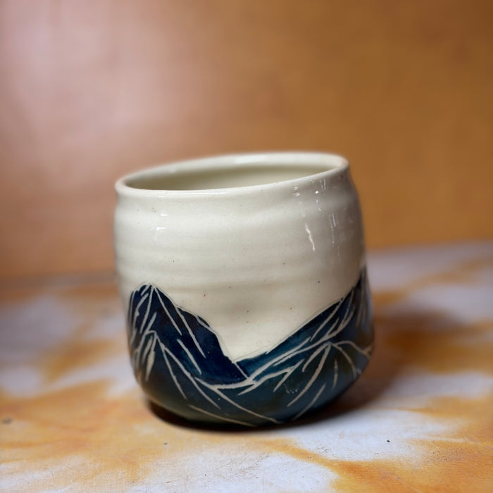 16oz Mountain mug