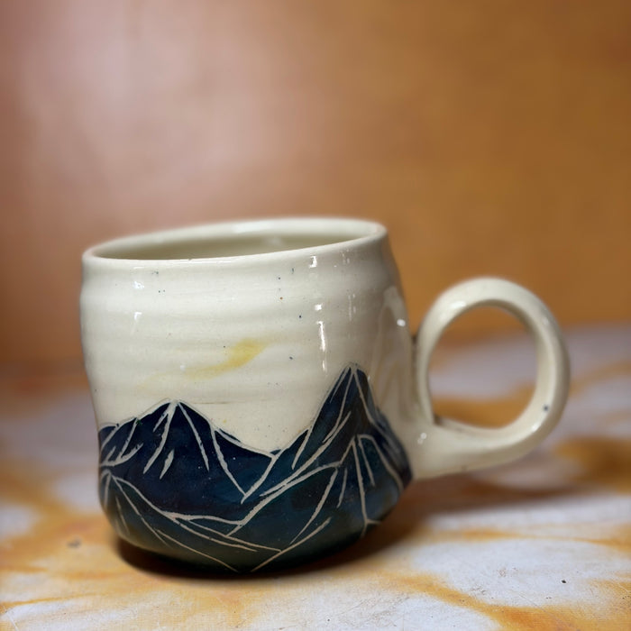 16oz Mountain mug