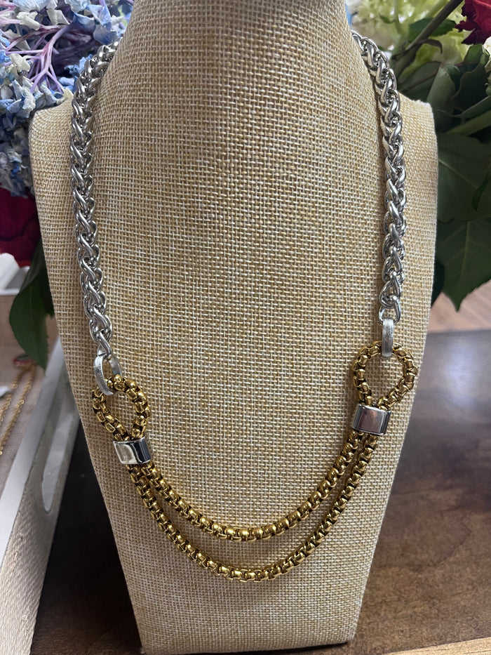 Harlow Sliver & Gold Loop Necklace