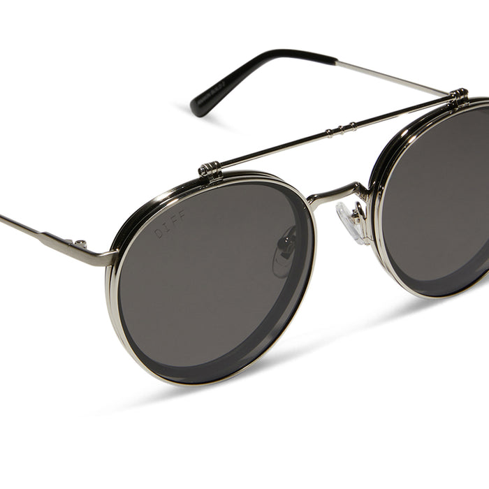 star wars x diff eyewear anakin™️ podracer™️ round prescription glasses with a galactic brushed silver metal frame detailed view