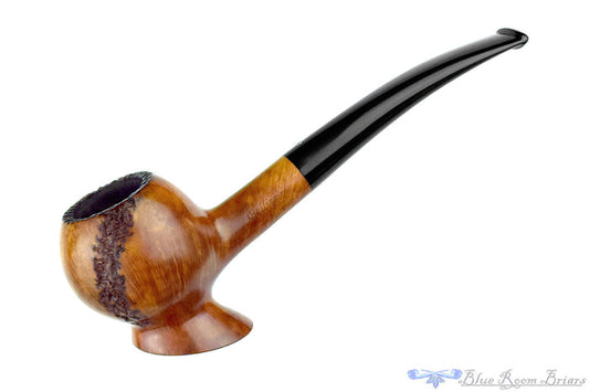 Blue Room Briars is proud to present this Bellissima Standing Globe Partial Rusticated Sitter Estate Pipe