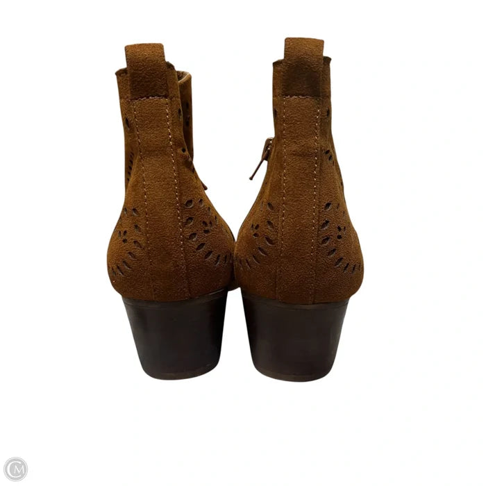 Boots Ankle Heels By Carlos By Carlos Santana In Brown, Size: 9