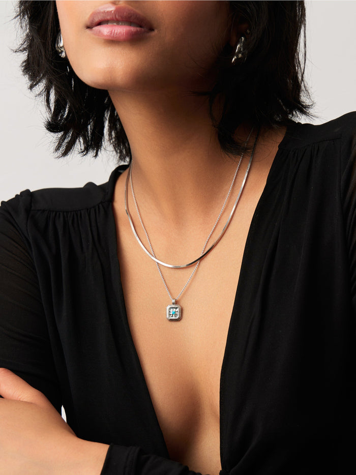 December Birthstone Pendant Necklace | Dyed Turquoise Magnesite/December Necklaces Missoma