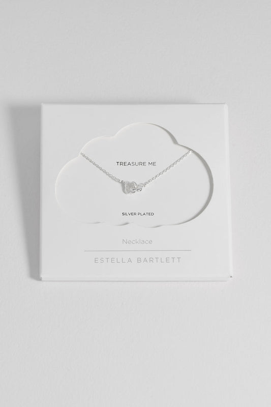 Double-Linked Flower Necklace