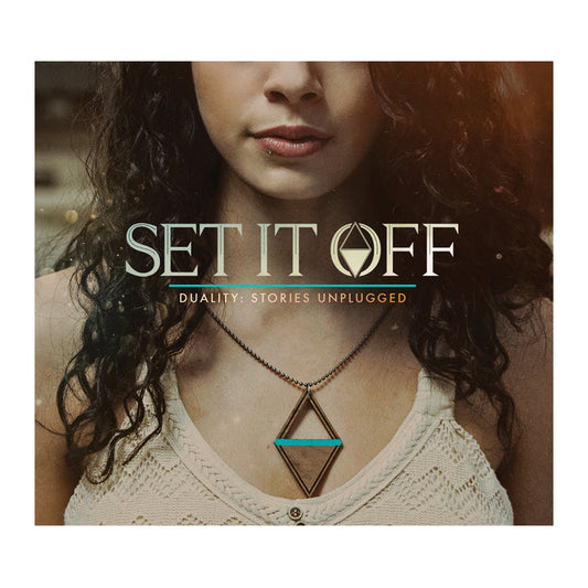 A woman with curly hair wears a white crocheted top and a geometric pendant necklace. Overlaid text reads "SET IT OFF" (Brand: Set It Off) and "DUALITY: STORIES UNPLUGGED Acoustic EP.