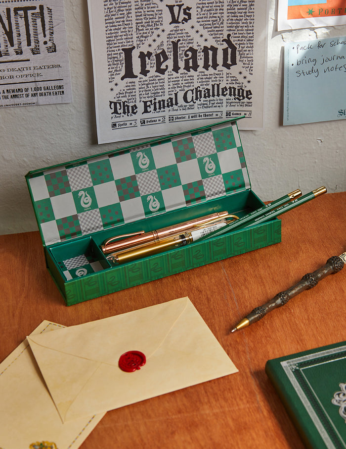 Harry Potter: Slytherin Magnetic Pencil Box