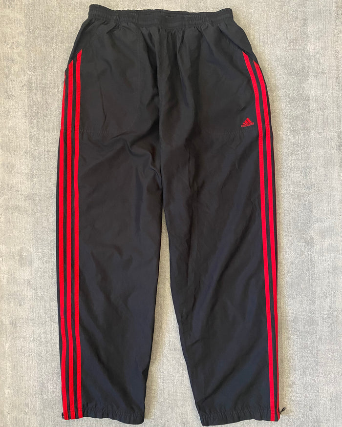Vintage Adidas BLK RED Sweats