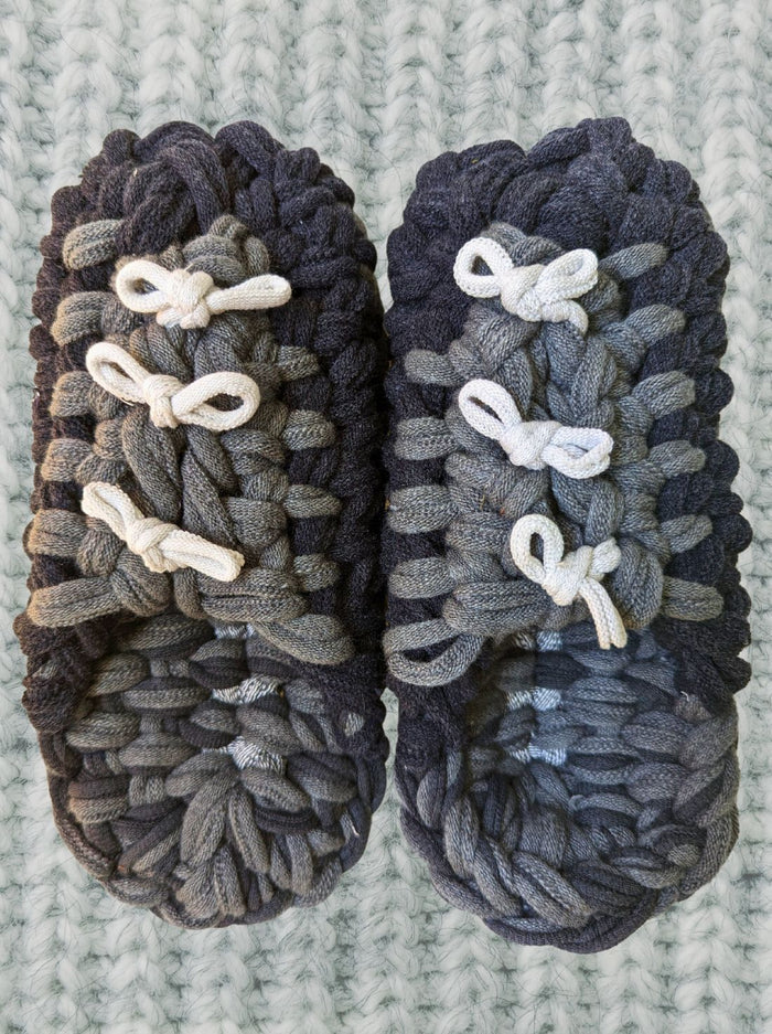 Large | Knit up-cycle slippers 2023-L21 [Large] - Heiwa Slipper