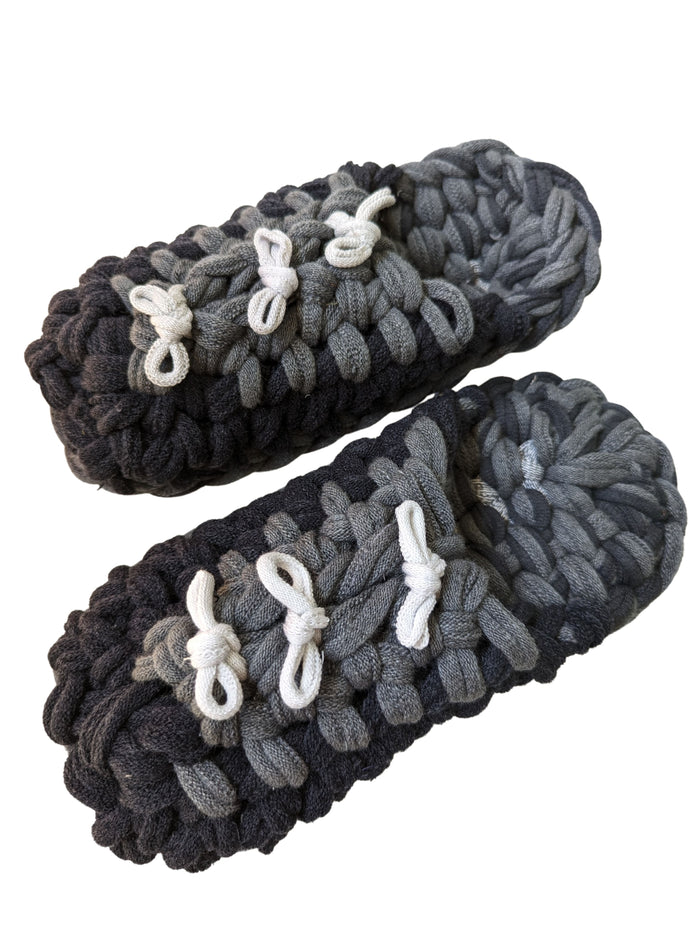 Large | Knit up-cycle slippers 2023-L21 [Large] - Heiwa Slipper