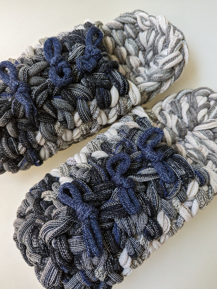 Large | Knit up-cycle slippers 2023-L31 [Large] - Heiwa Slipper