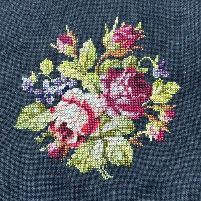 Maximum Cross Stitch - Gwyneth's Bouquet - Booklet Chart and/or Roxy Floss