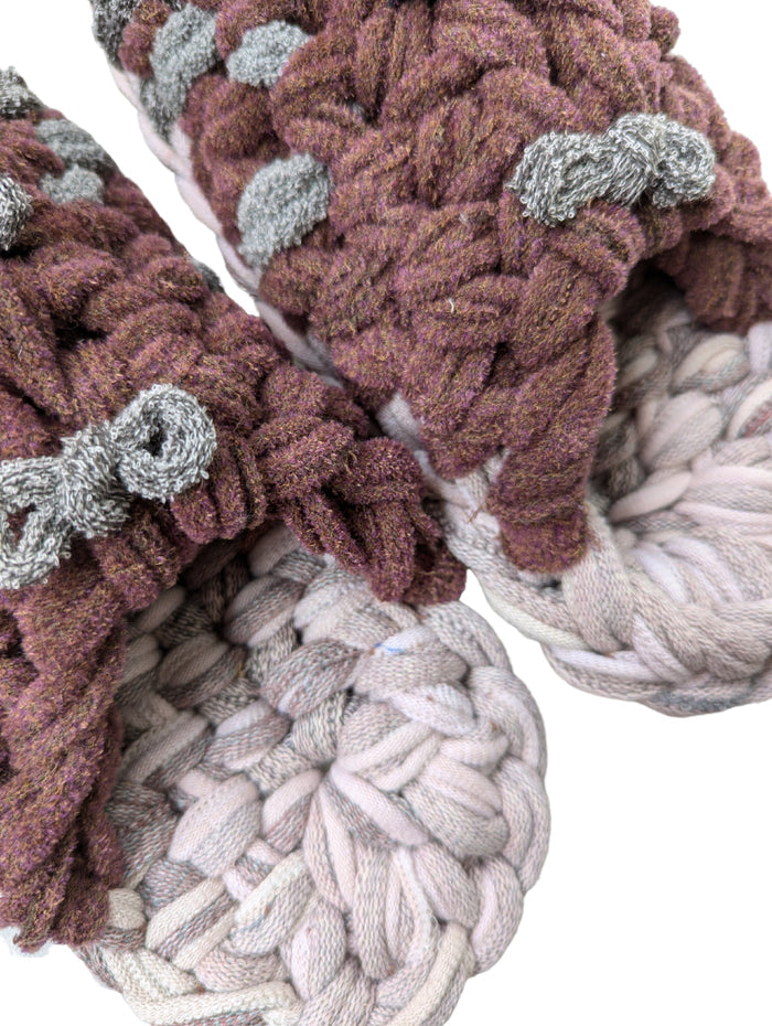 Medium | Knit up-cycle slippers 2024-M119 [Medium]