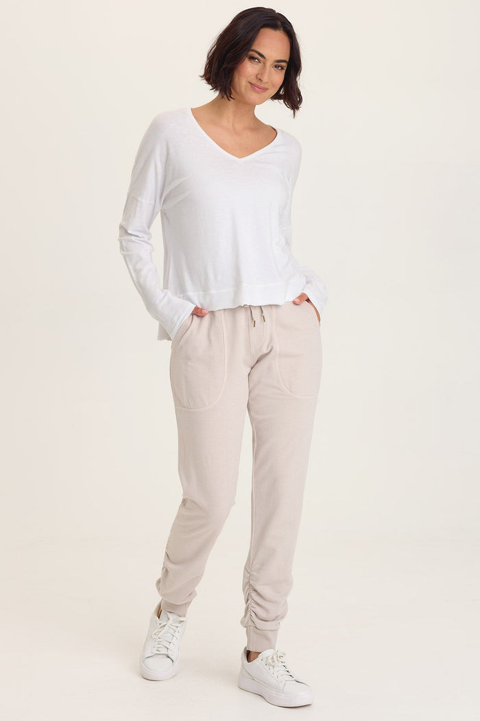 Wearables Odilia High-Low Long Sleeve V-Neck Top