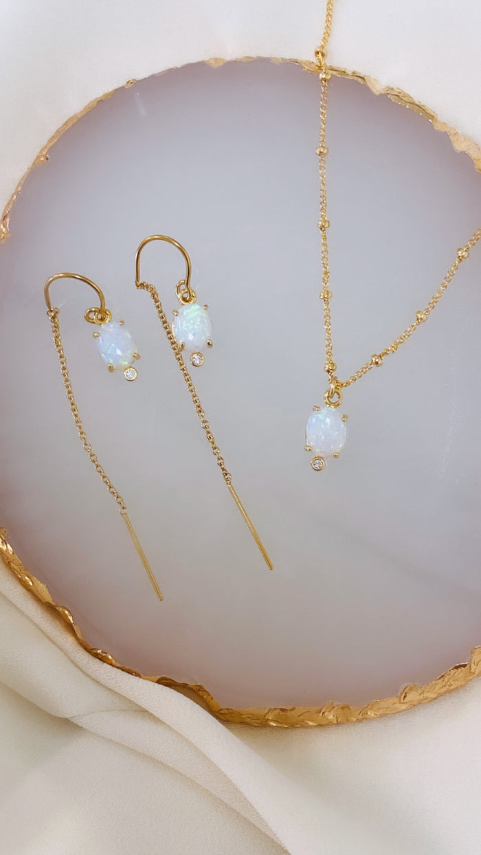 Opal Threaders