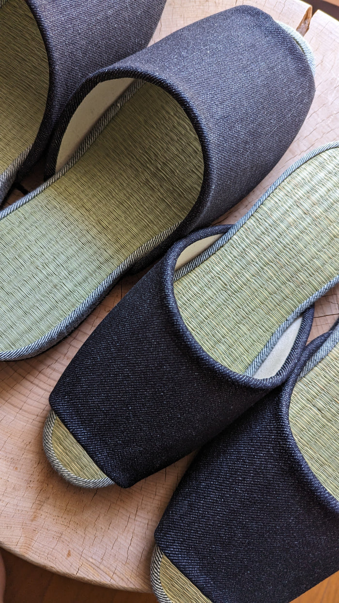 Open-toe TATAMI Denim Slippers A-Type [Black Wool Felt Sole] / Simple [Denim Hiroshima]