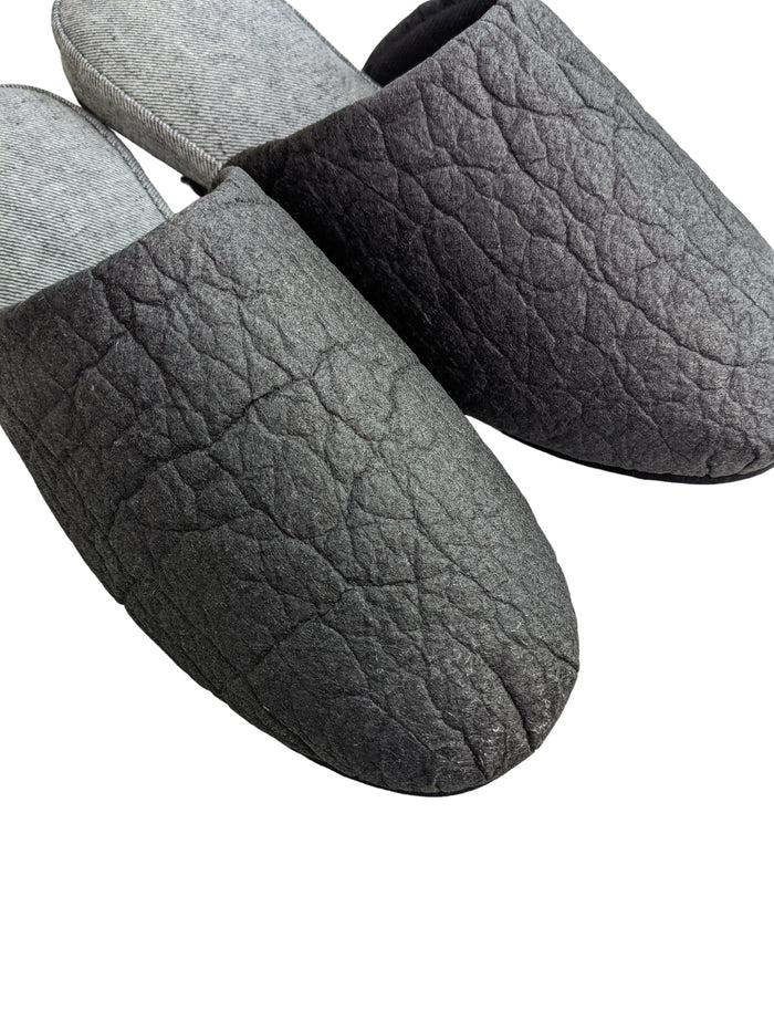 Piñatex®  Heiwa Slipper  Pineapple leaf fibres Denim Hiroshima Slippers Simple sizes [Medium / Large / XL] Charcoal - Heiwa Slipper