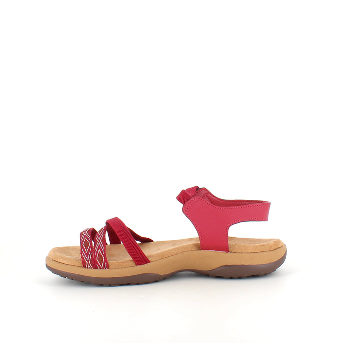 Röd sandal med elastiska remmar och kardborre – feminin och flexibel