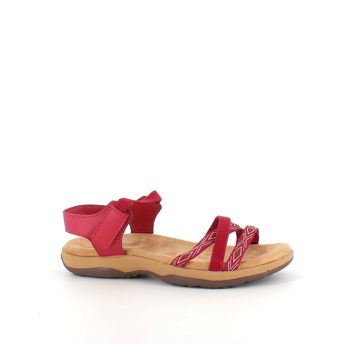 Röd sandal med elastiska remmar och kardborre – feminin och flexibel