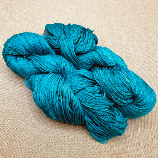 Roxy Floss Collection MINI HANK (approx. 192 yds) - Blue Raspberry