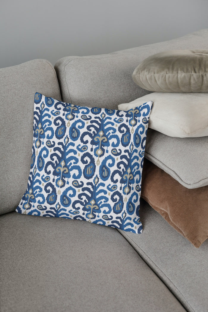 Sagrada Outdoor Pillows Blue & White