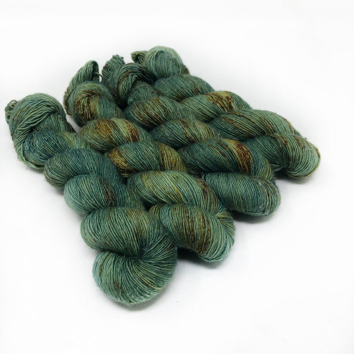 Spruce and its Uses - Linen Merino, wholesale