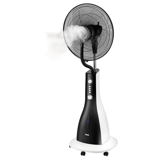 Der Unold STANDVENTILATOR NEBULA ist ein schwarz-weißer Stand-Nebelventilator mit Bedienknöpfen und Standrädern, der den Nebel sichtbar von vorne ausstößt.