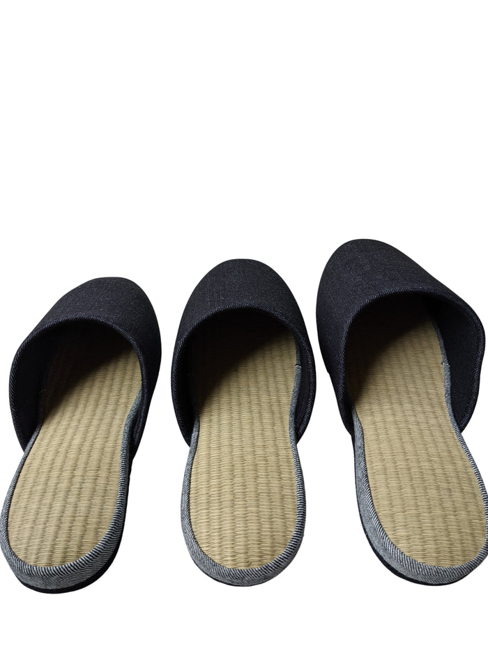 Japanese tatami slippers made with Hiroshima denim and natural igusa mat, handcrafted in Japan.