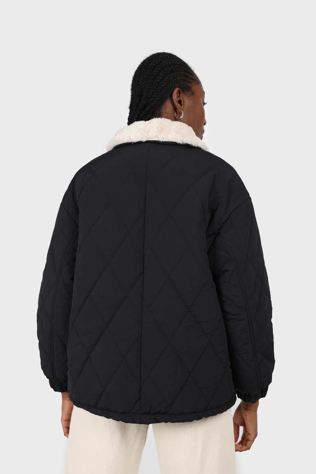 Black and ivory fuzzy pointed collar quilted jacket