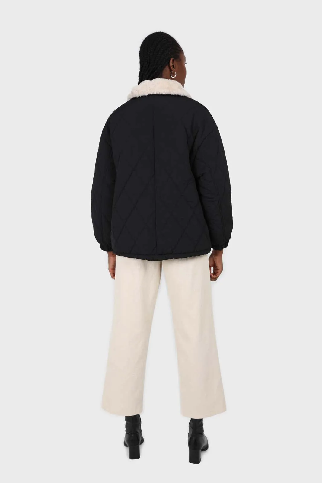 Black and ivory fuzzy pointed collar quilted jacket