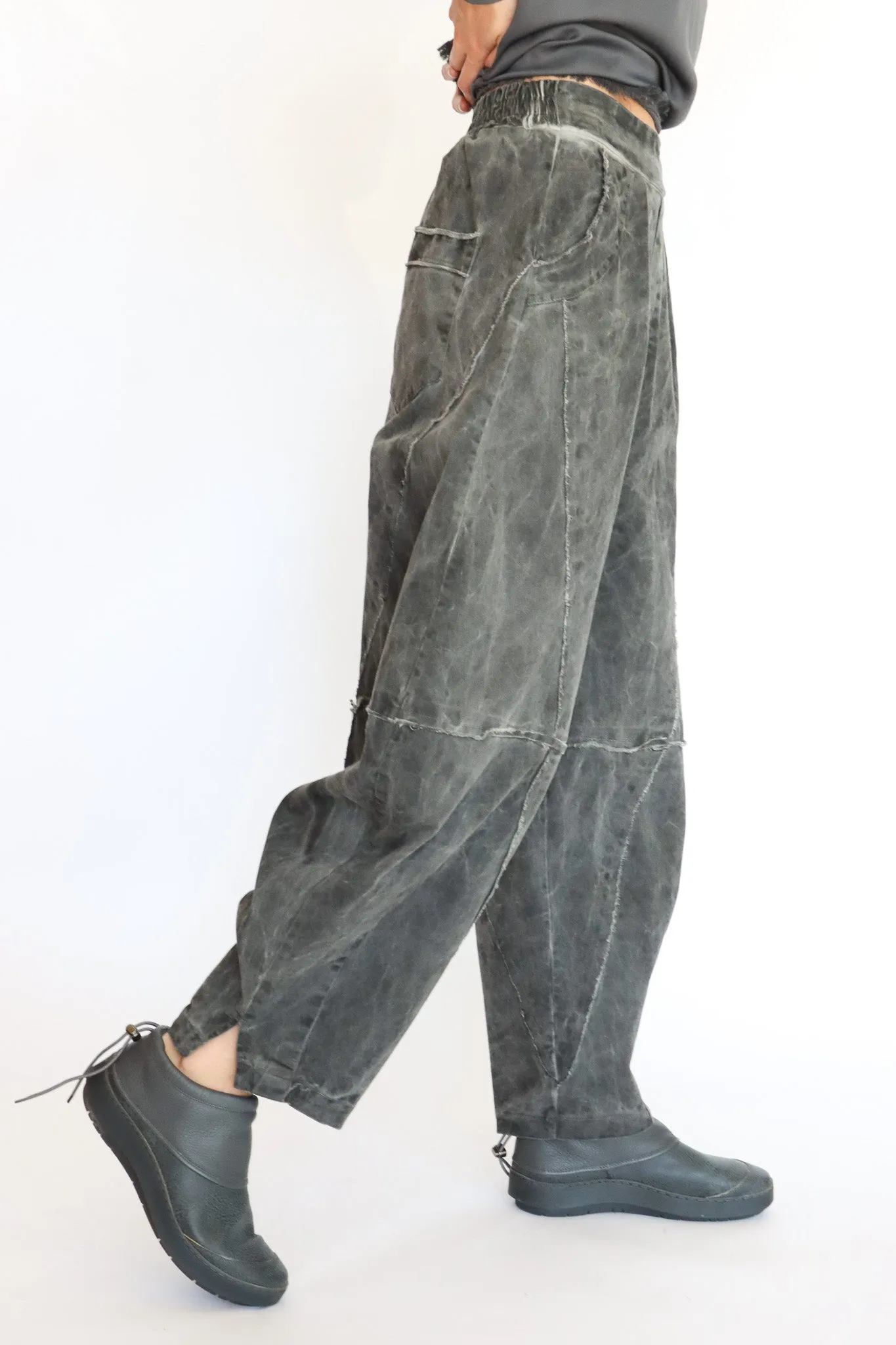 sanctamuerte 524 Pants
